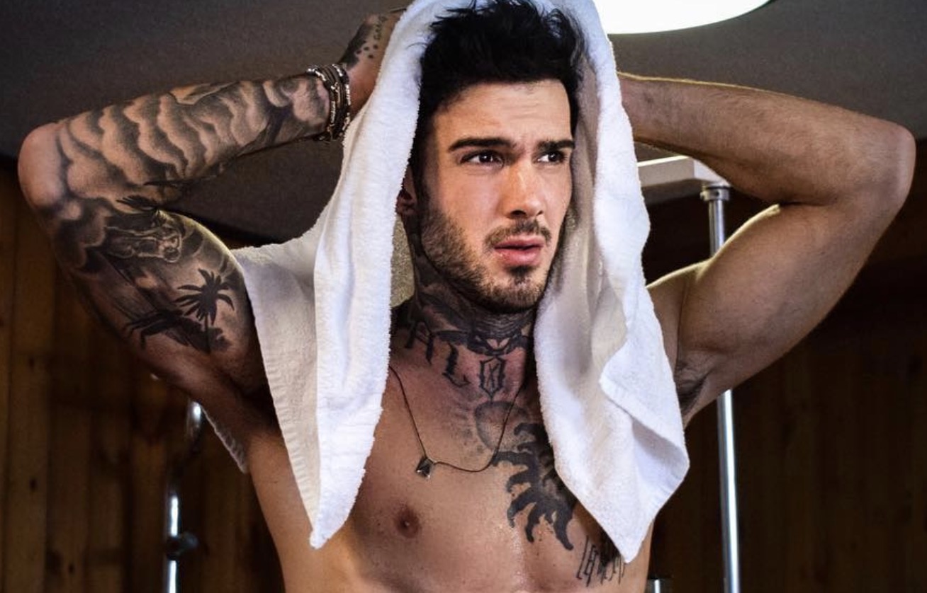 Lucas Peracchi nudo - la nuova foto - BitchyX