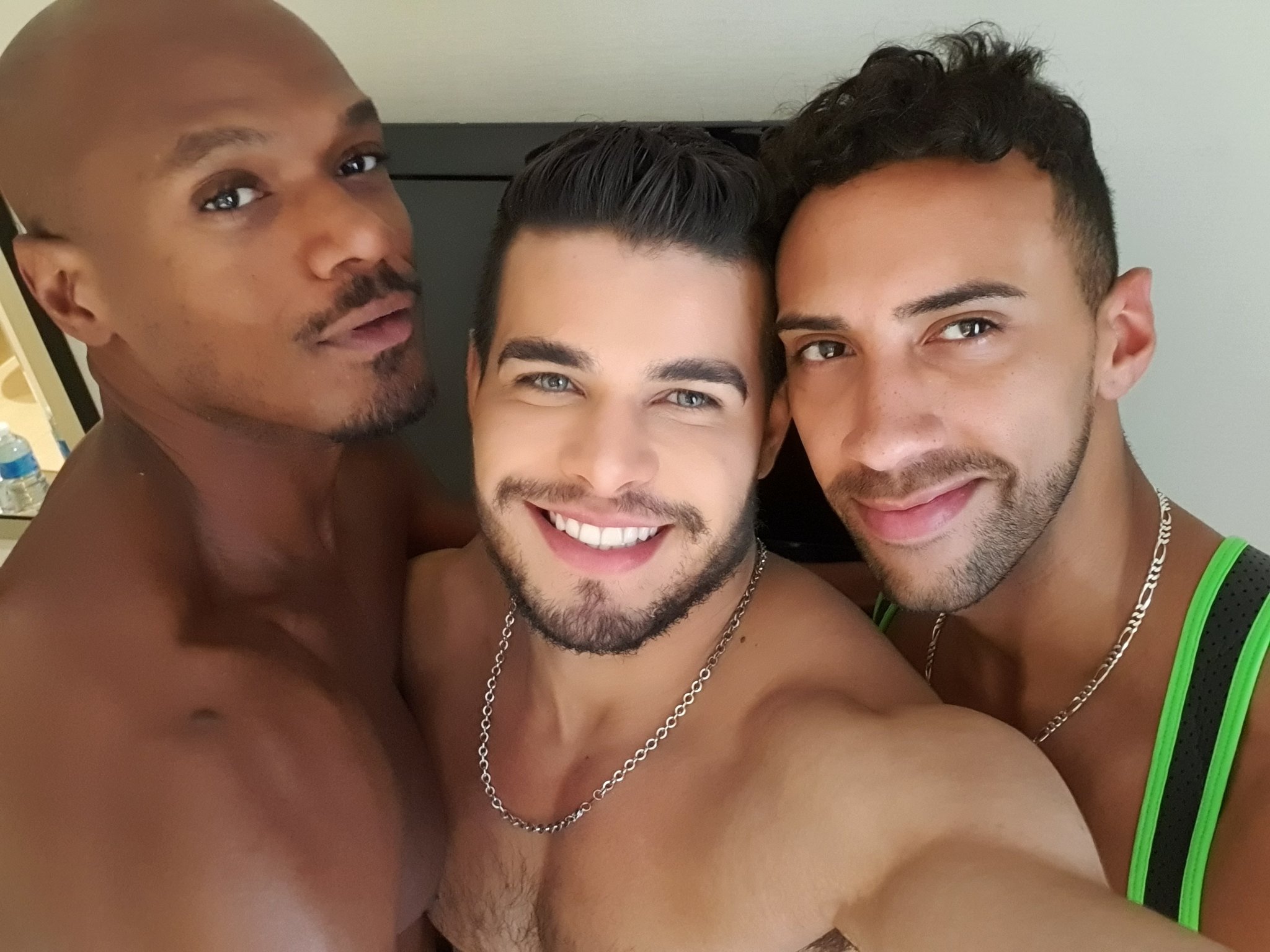 Rico Marlon nudo a letto fa sesso con Rhyheim Shabazz e Jay Alexander (VIDE...