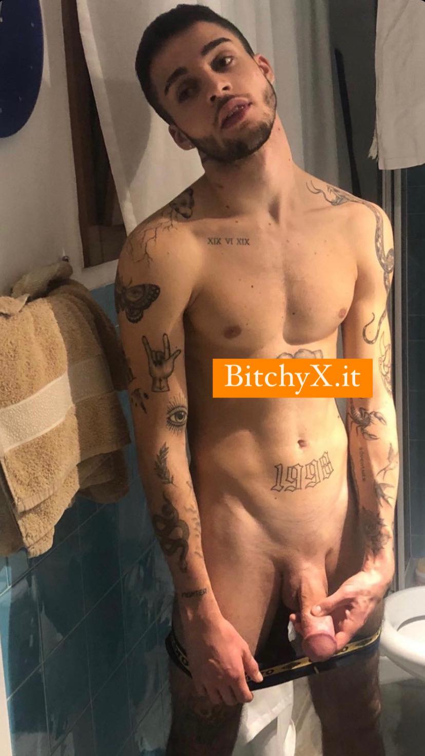 Luca Vittozzi de Il Collegio nudo su OnlyFans, la foto del pisello -  BitchyX